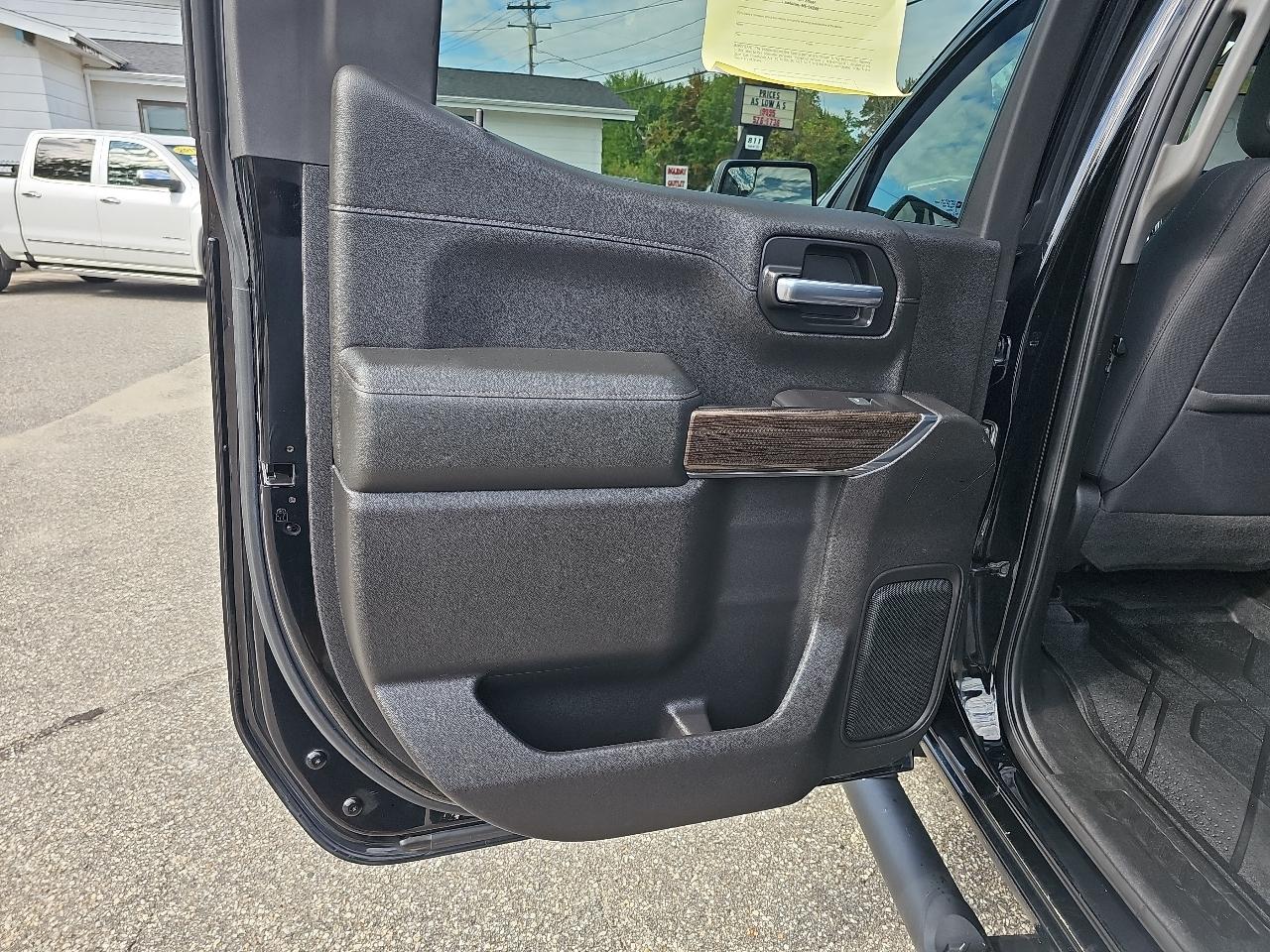 Chevrolet Silverado 1500 LT Trail Boss Crew Cab 4WD 2019