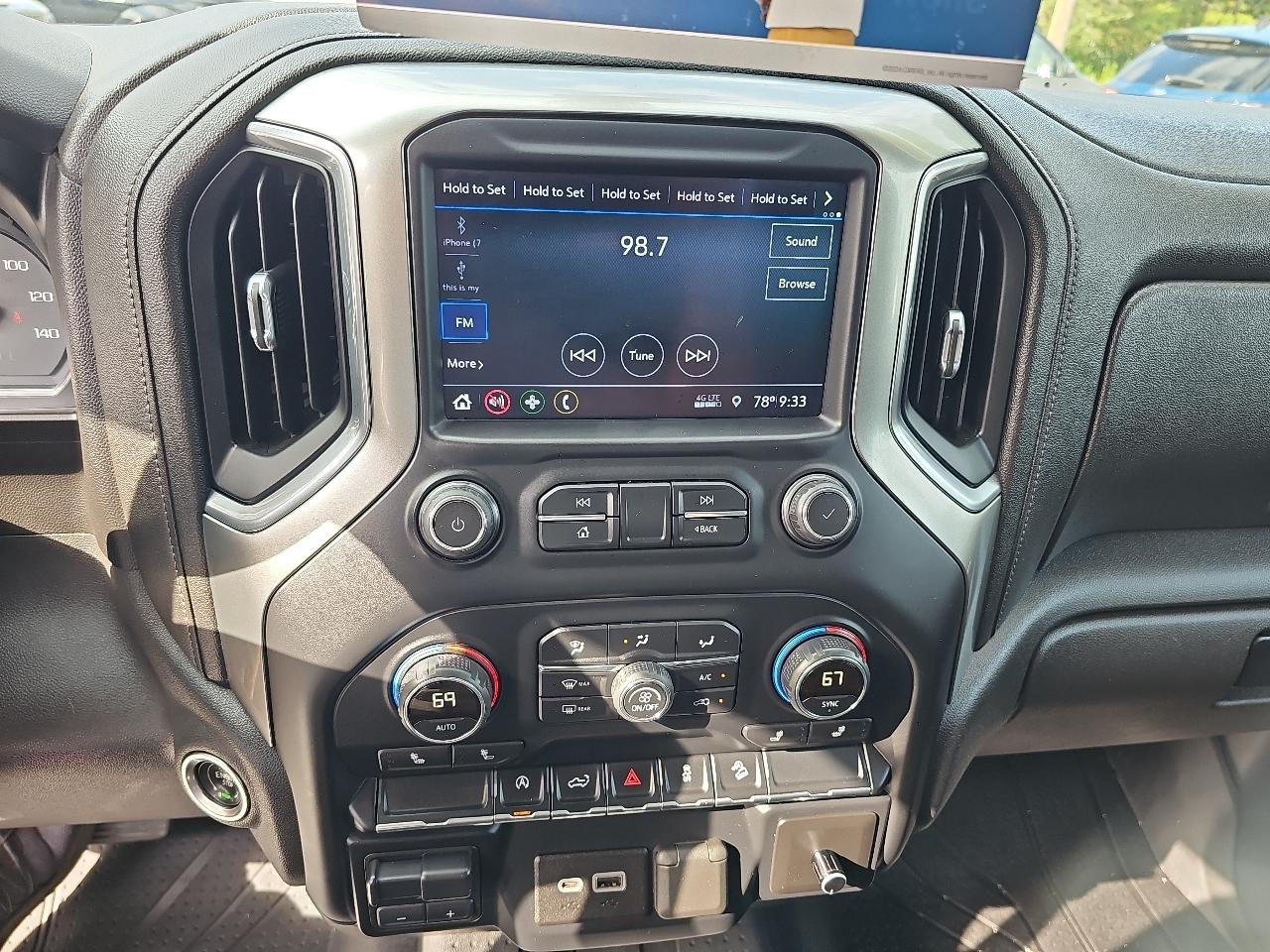 Chevrolet Silverado 1500 LT Trail Boss Crew Cab 4WD 2019