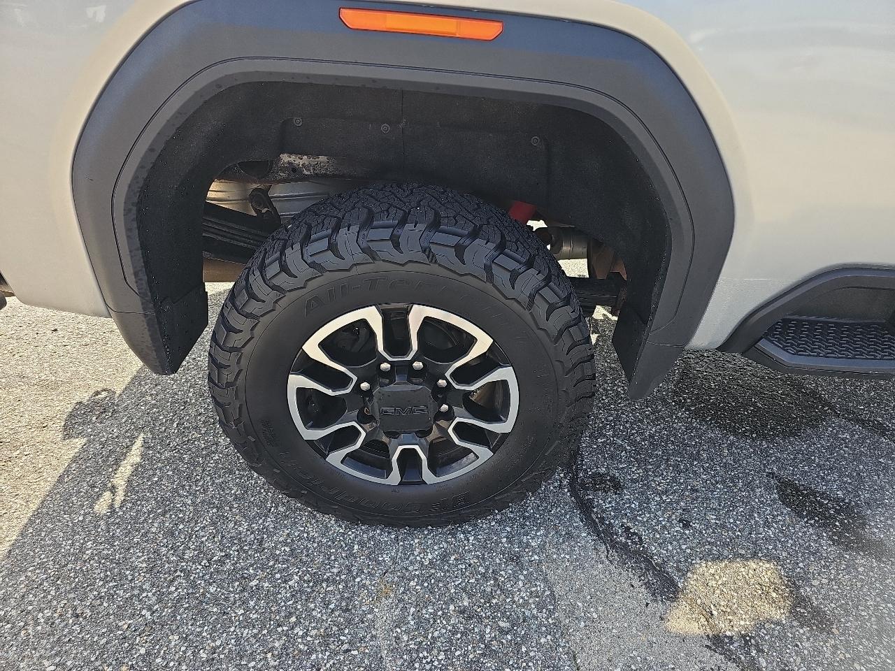 GMC Sierra 2500HD SLE Crew Cab 4WD 2020