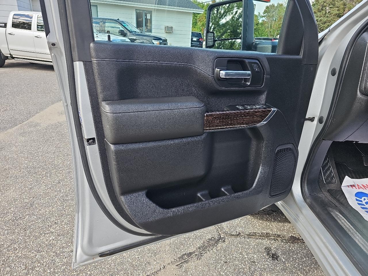 GMC Sierra 2500HD SLE Crew Cab 4WD 2020