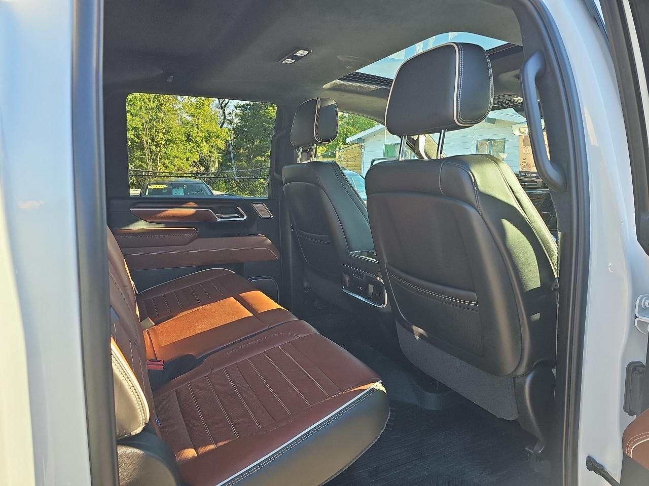 GMC Sierra 2500HD Denali Ultimate Crew Cab 4WD 2025