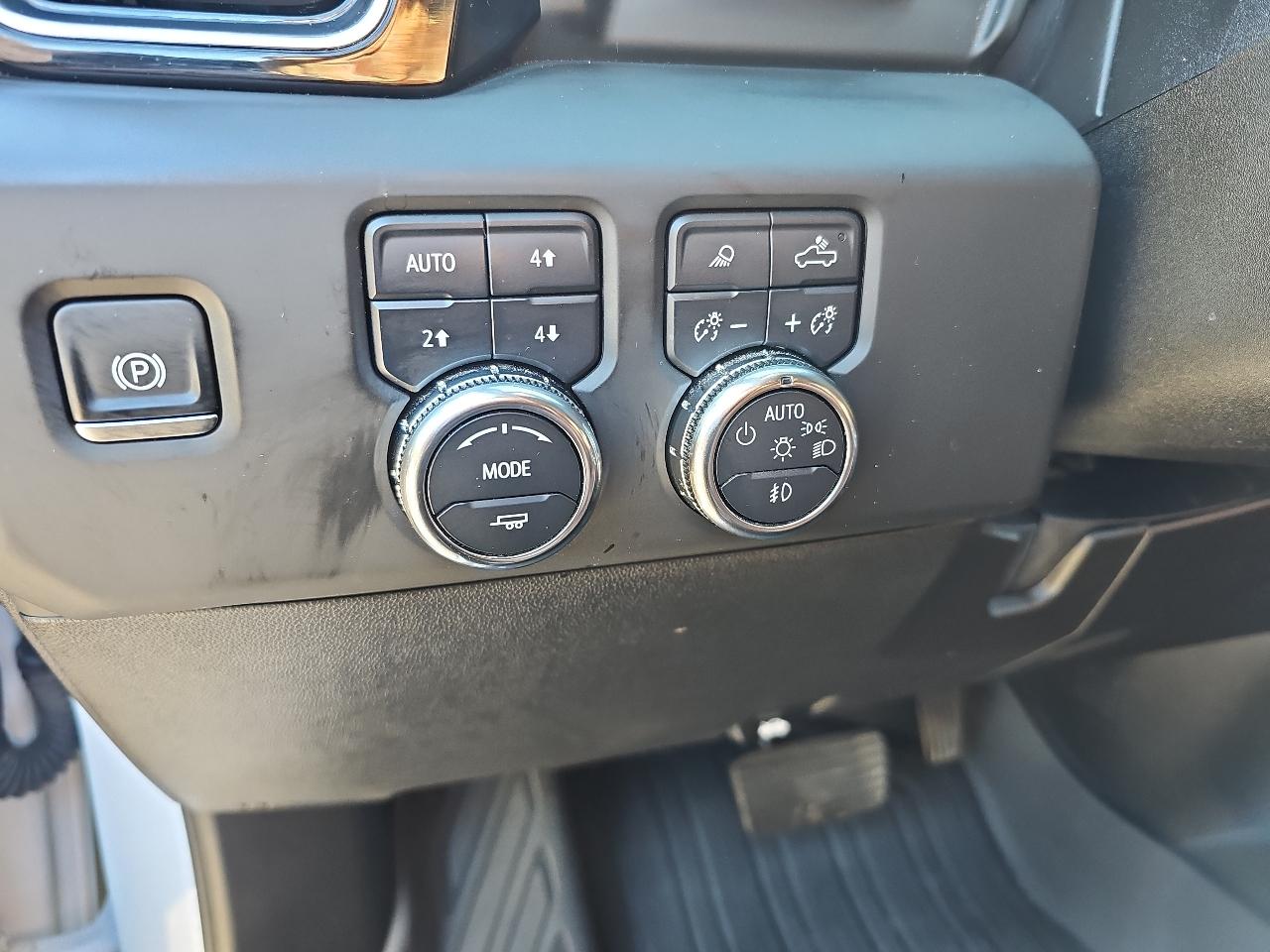 GMC Sierra 2500HD Denali Ultimate Crew Cab 4WD 2025