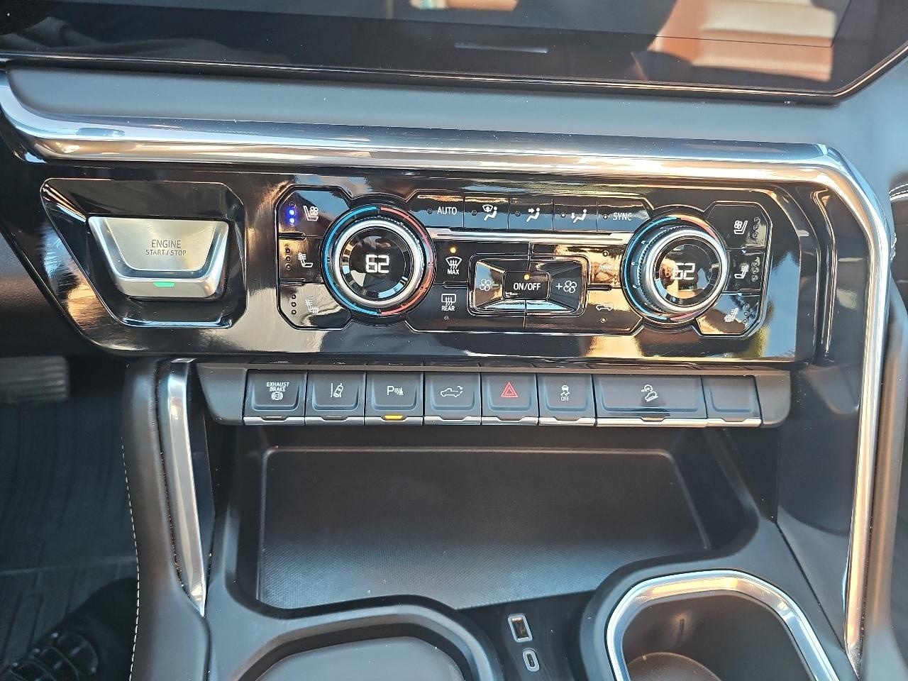GMC Sierra 2500HD Denali Ultimate Crew Cab 4WD 2025