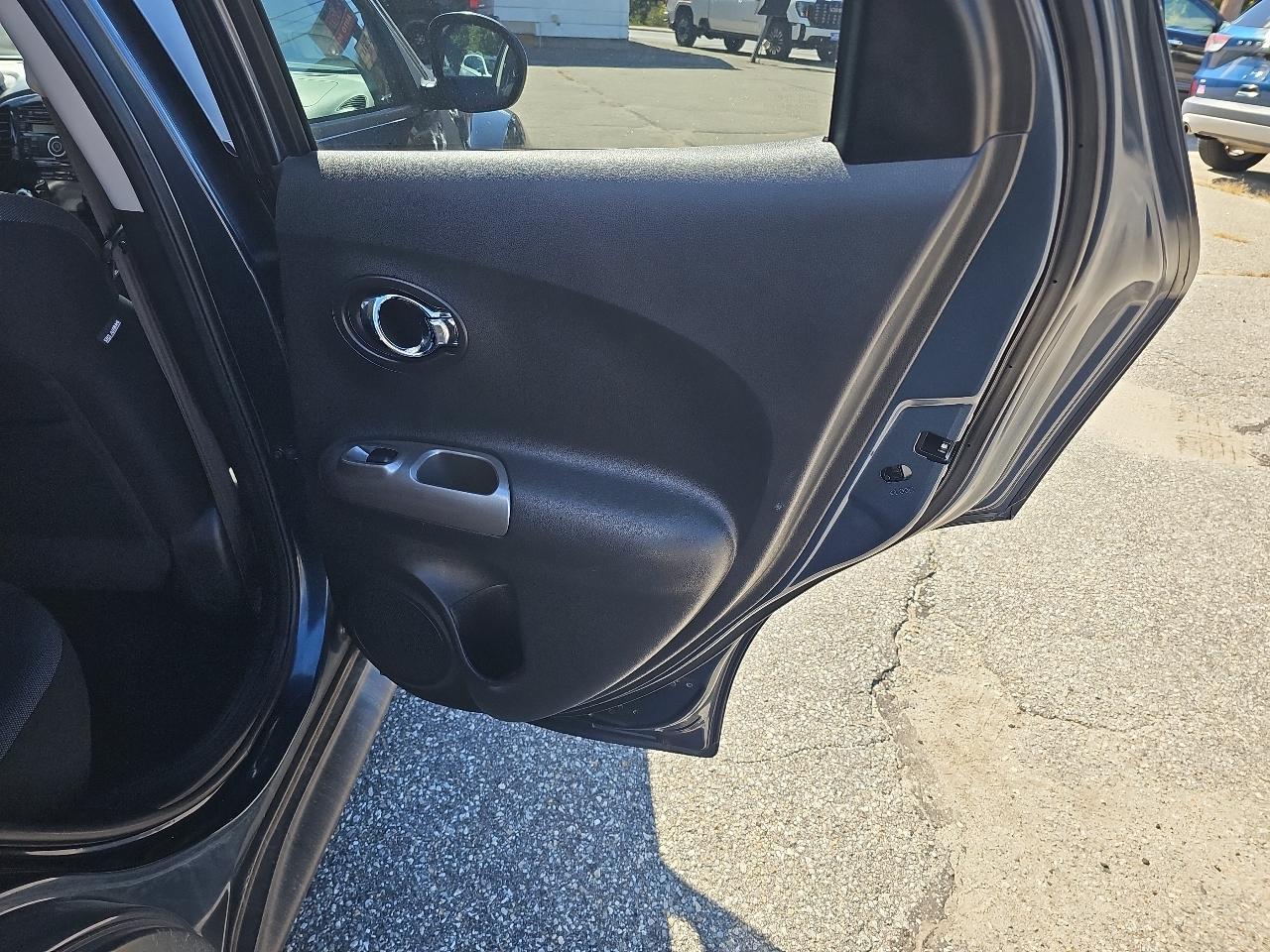 Nissan Juke S AWD 2014