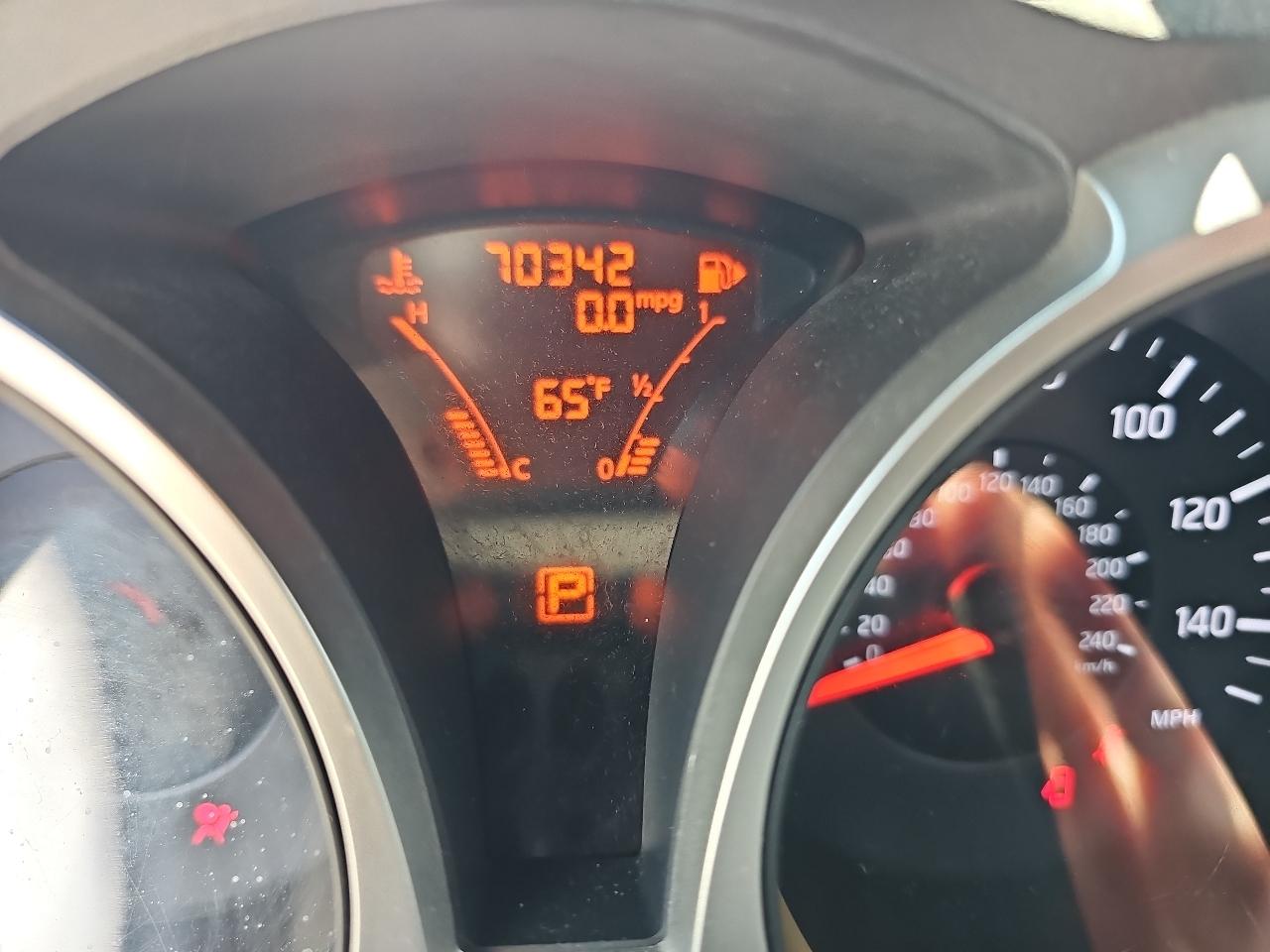 Nissan Juke S AWD 2014