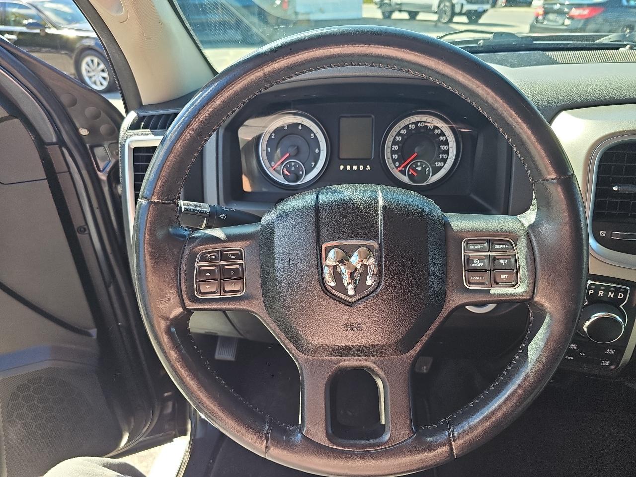 RAM 1500 SLT Crew Cab SWB 4WD 2014