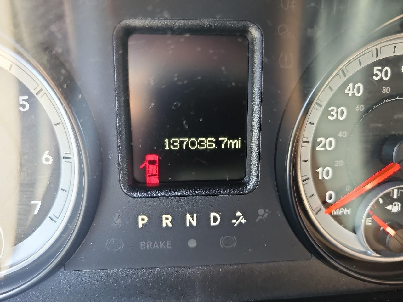 RAM 1500 SLT Crew Cab SWB 4WD 2014