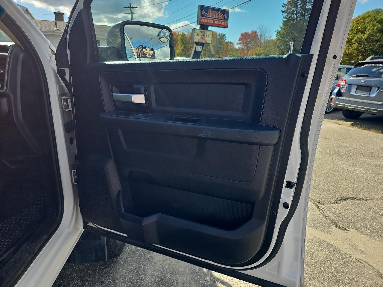 RAM 2500 Tradesman Crew Cab LWB 4WD 2019