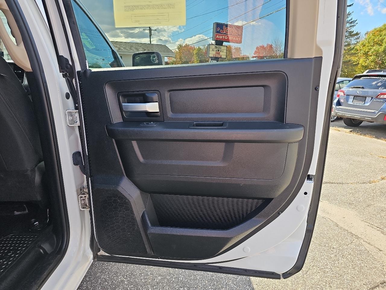 RAM 2500 Tradesman Crew Cab LWB 4WD 2019