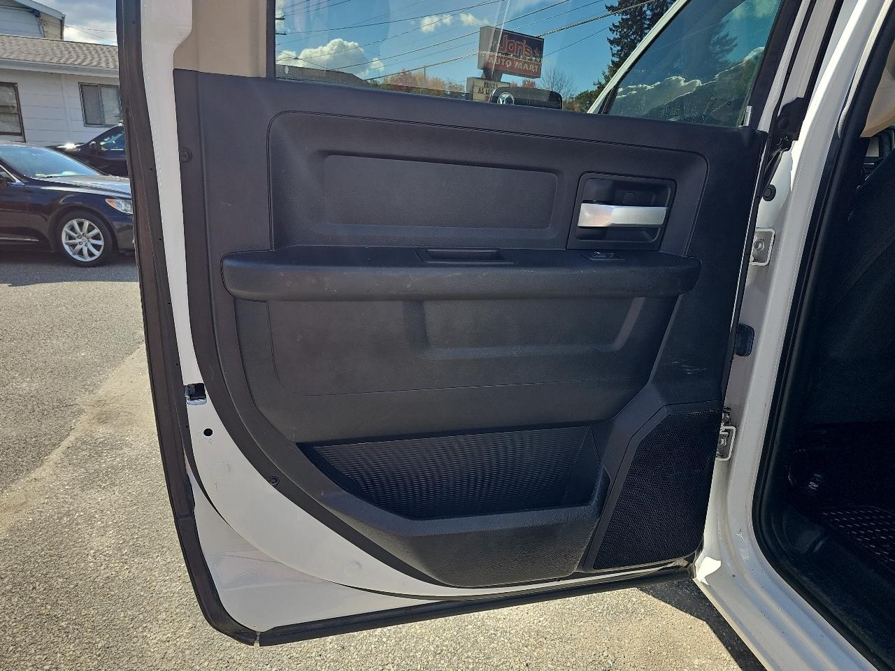 RAM 2500 Tradesman Crew Cab LWB 4WD 2019