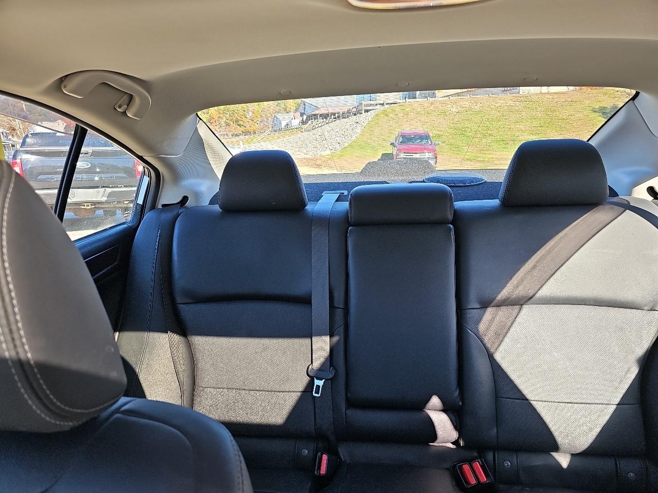 Subaru Legacy 2.5i Limited 2017