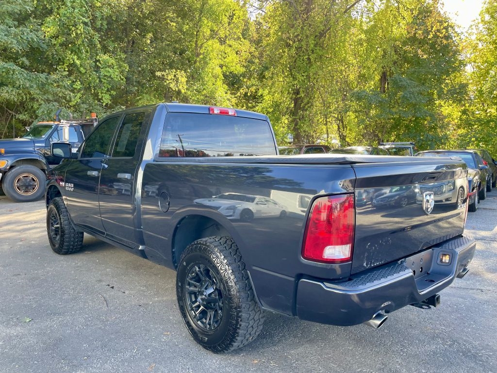 RAM 1500 Tradesman Quad Cab 4WD 2018