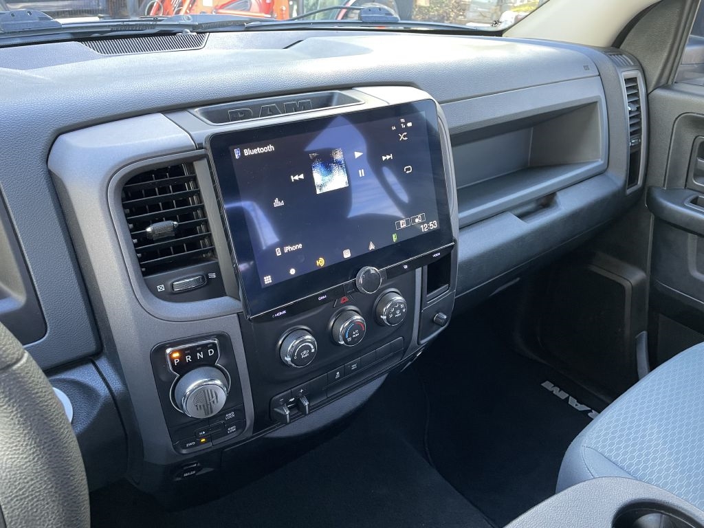 RAM 1500 Tradesman Quad Cab 4WD 2018