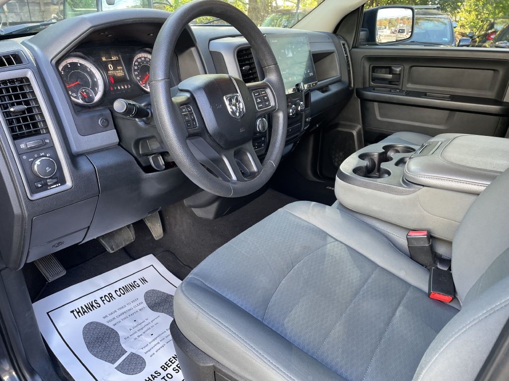 RAM 1500 Tradesman Quad Cab 4WD 2018