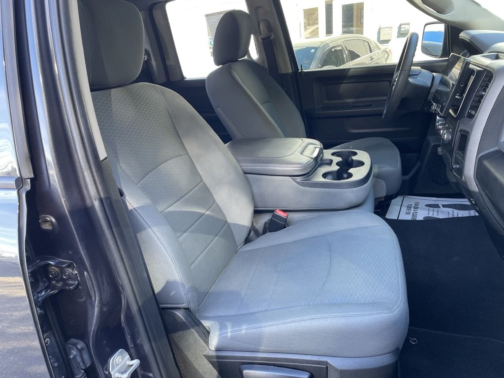 RAM 1500 Tradesman Quad Cab 4WD 2018