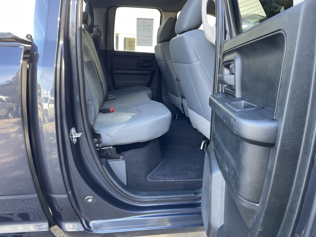 RAM 1500 Tradesman Quad Cab 4WD 2018