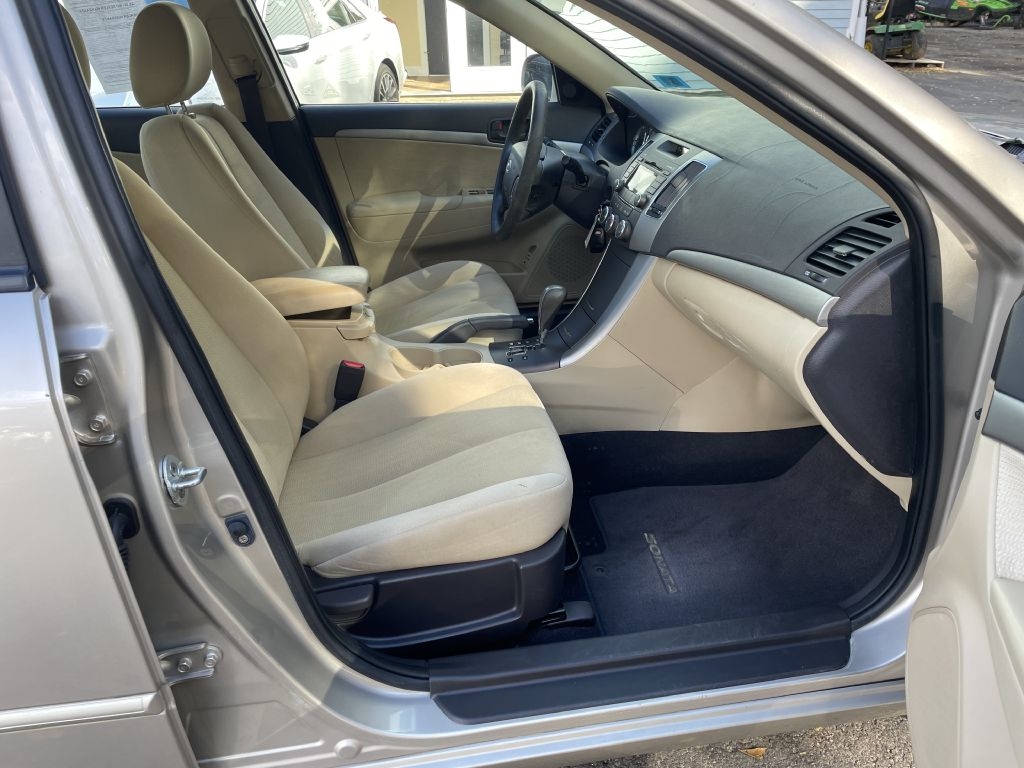 Hyundai Sonata GLS 2009