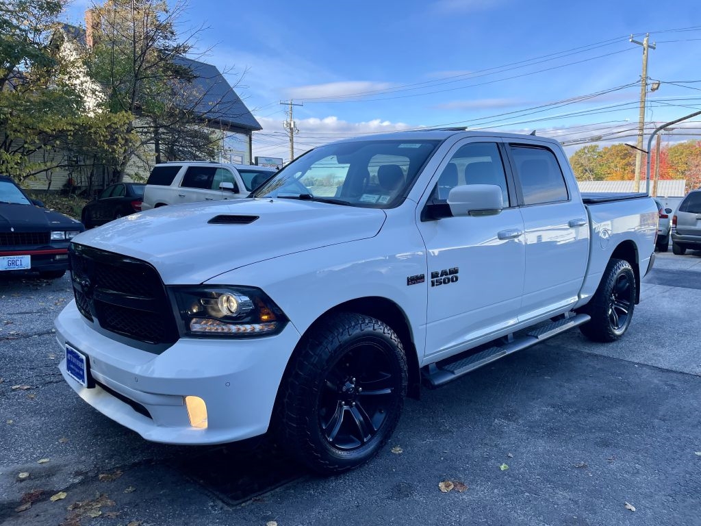 RAM 1500 Sport Crew Cab SWB 4WD 2017