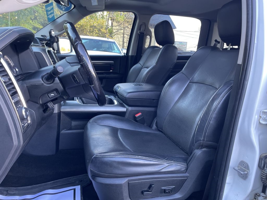 RAM 1500 Sport Crew Cab SWB 4WD 2017