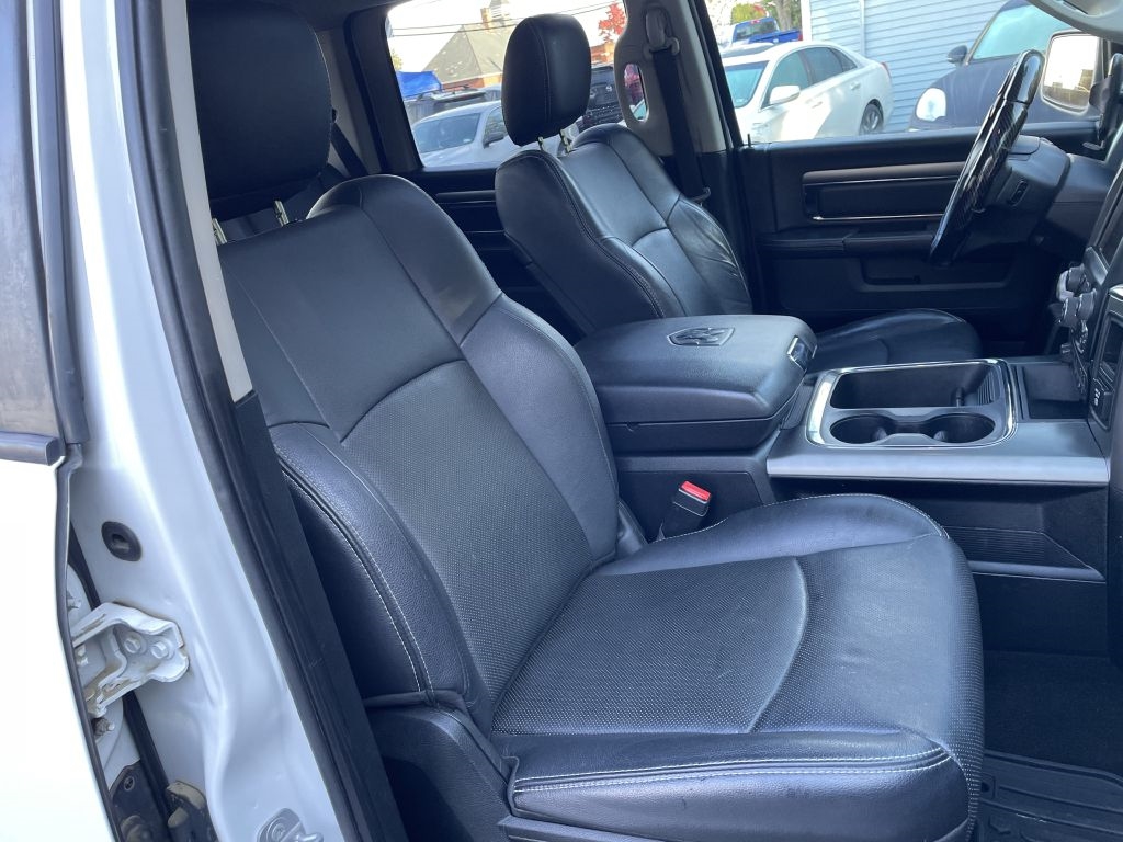 RAM 1500 Sport Crew Cab SWB 4WD 2017