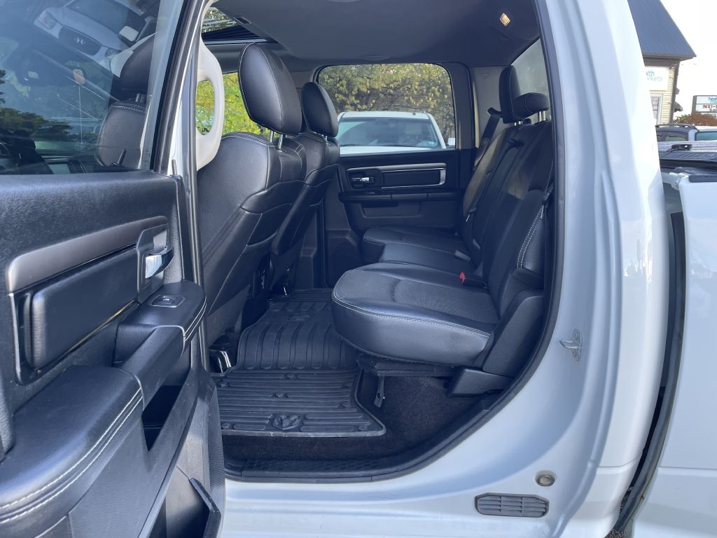 RAM 1500 Sport Crew Cab SWB 4WD 2017