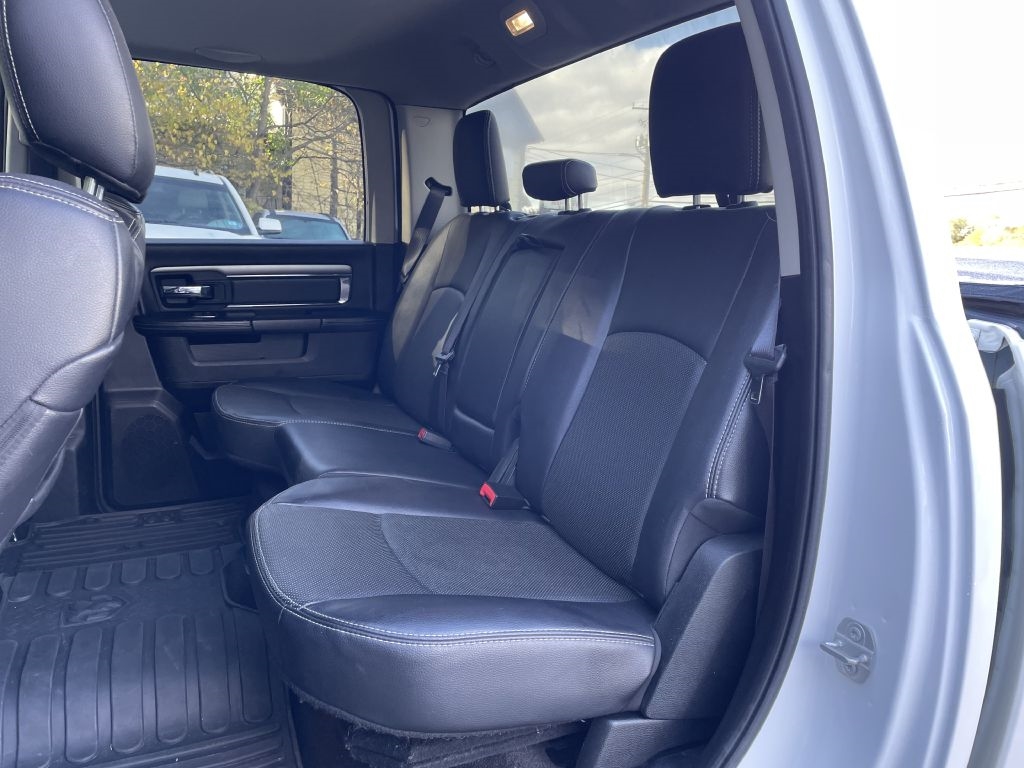 RAM 1500 Sport Crew Cab SWB 4WD 2017