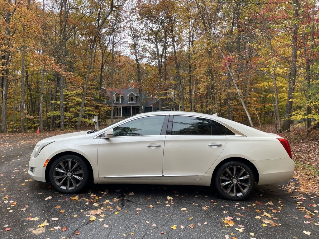 Cadillac XTS Luxury AWD 2013