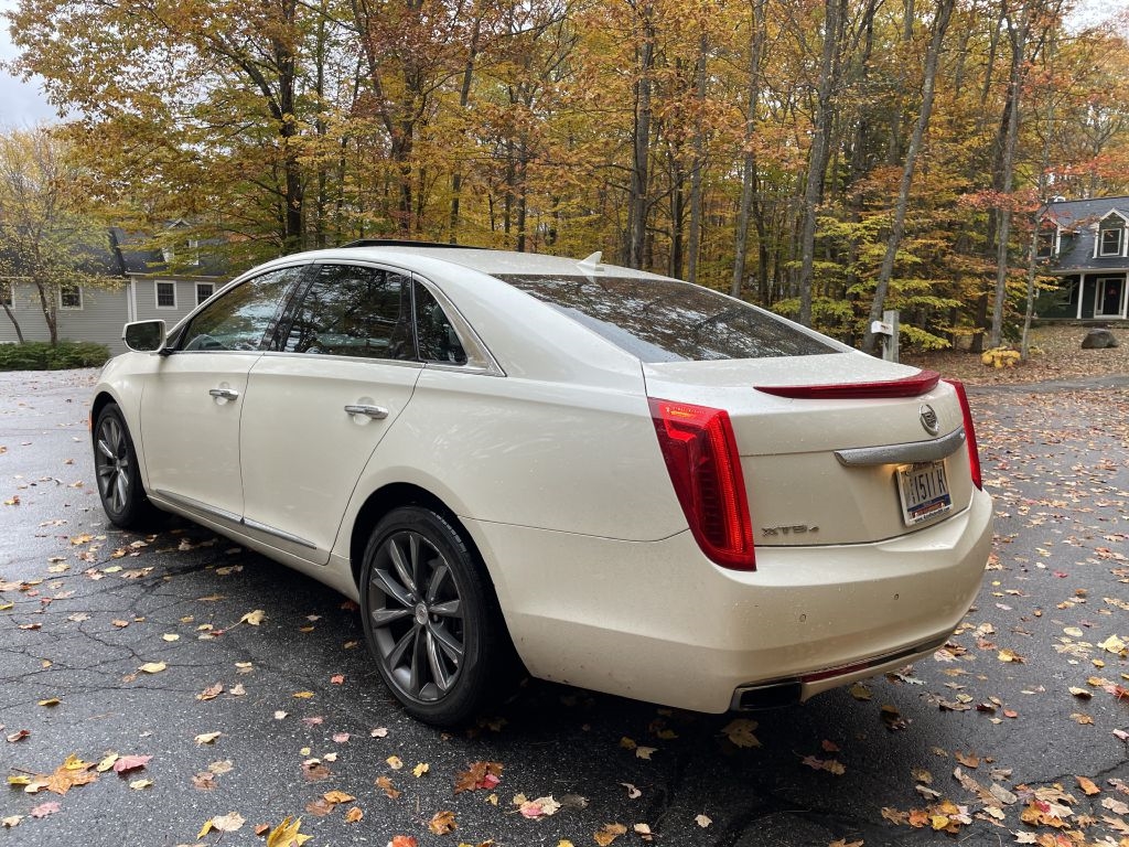 Cadillac XTS Luxury AWD 2013
