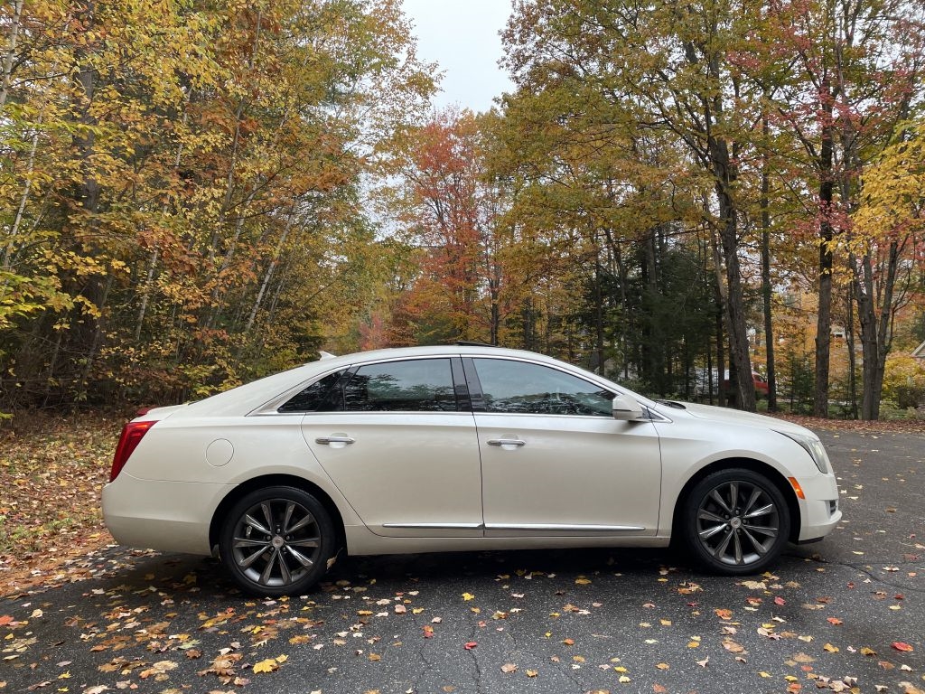 Cadillac XTS Luxury AWD 2013