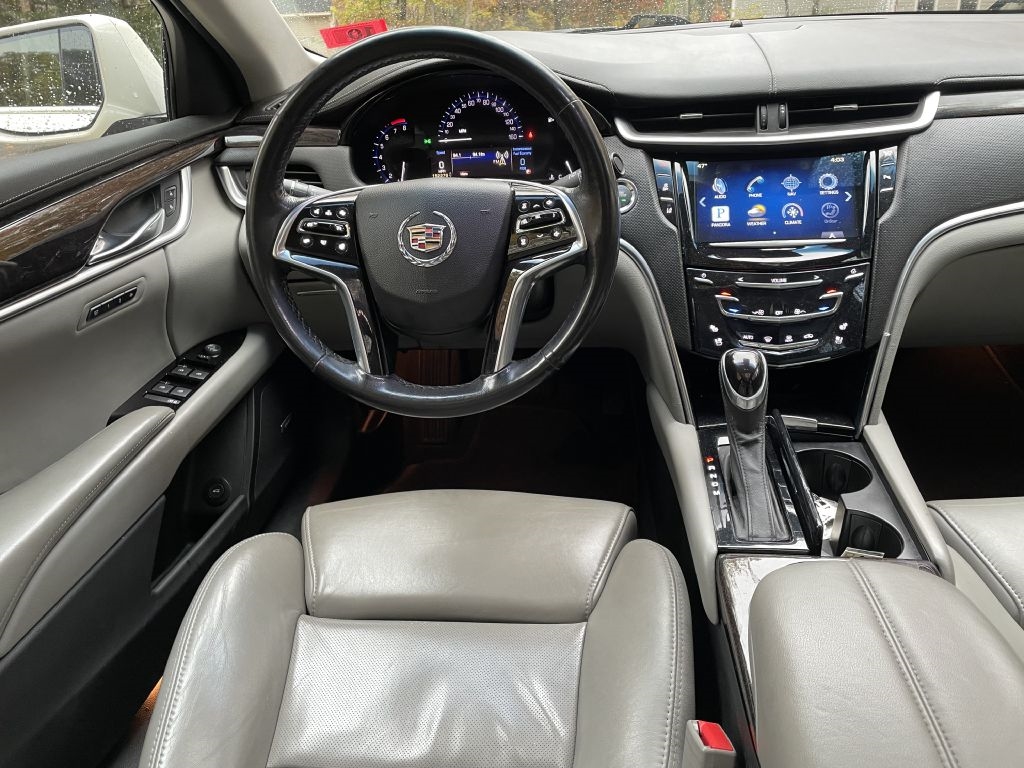 Cadillac XTS Luxury AWD 2013