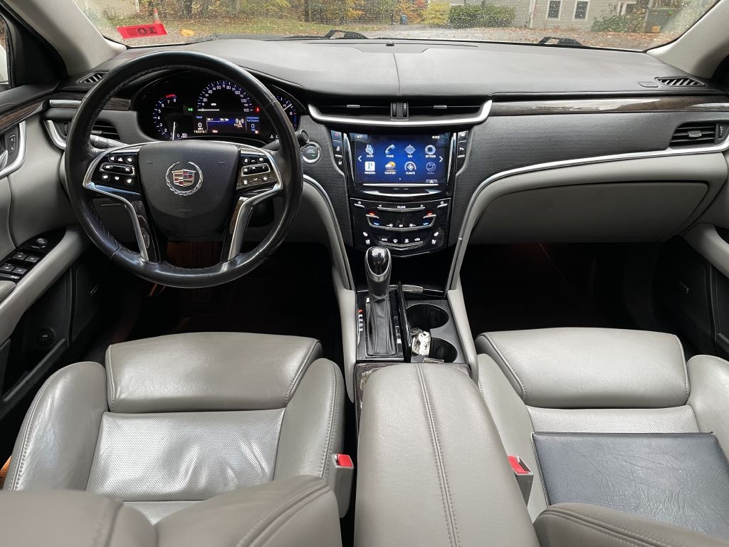 Cadillac XTS Luxury AWD 2013