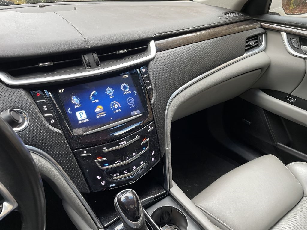 Cadillac XTS Luxury AWD 2013
