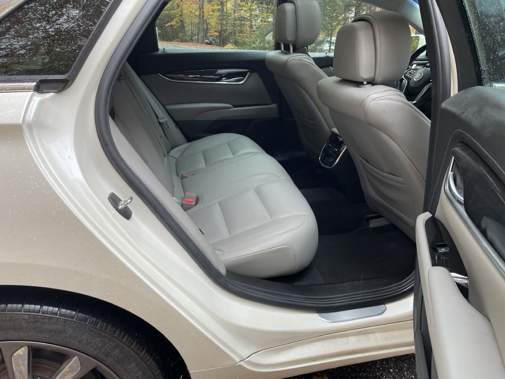 Cadillac XTS Luxury AWD 2013