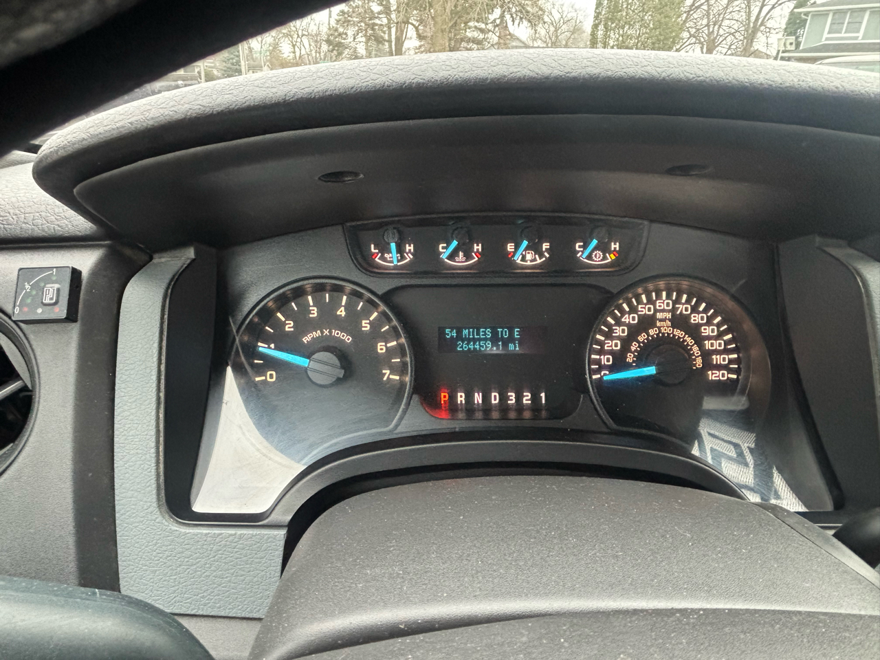 Ford F-150 XL Reg. Cab Long Bed 2WD 2012