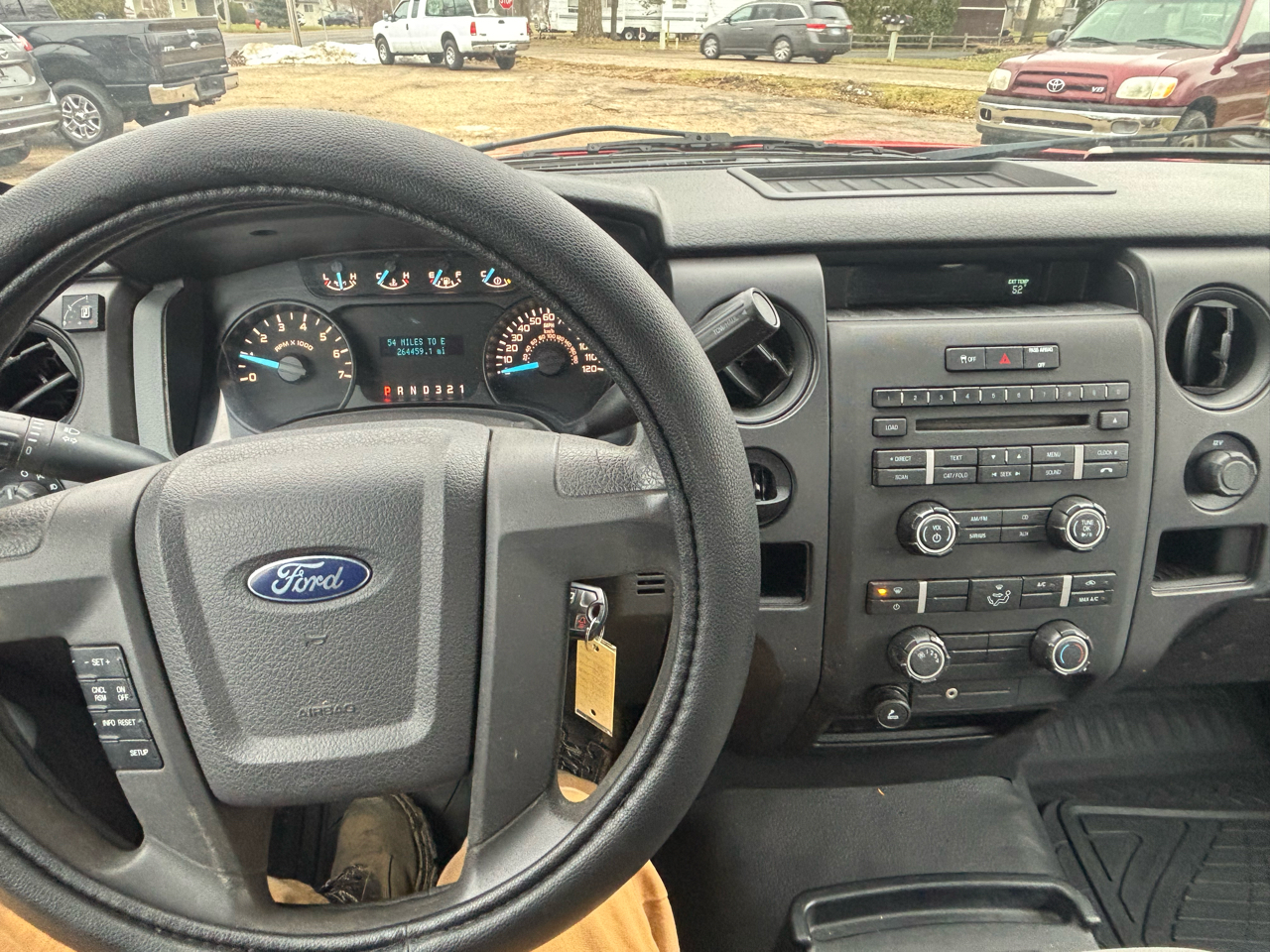 Ford F-150 XL Reg. Cab Long Bed 2WD 2012