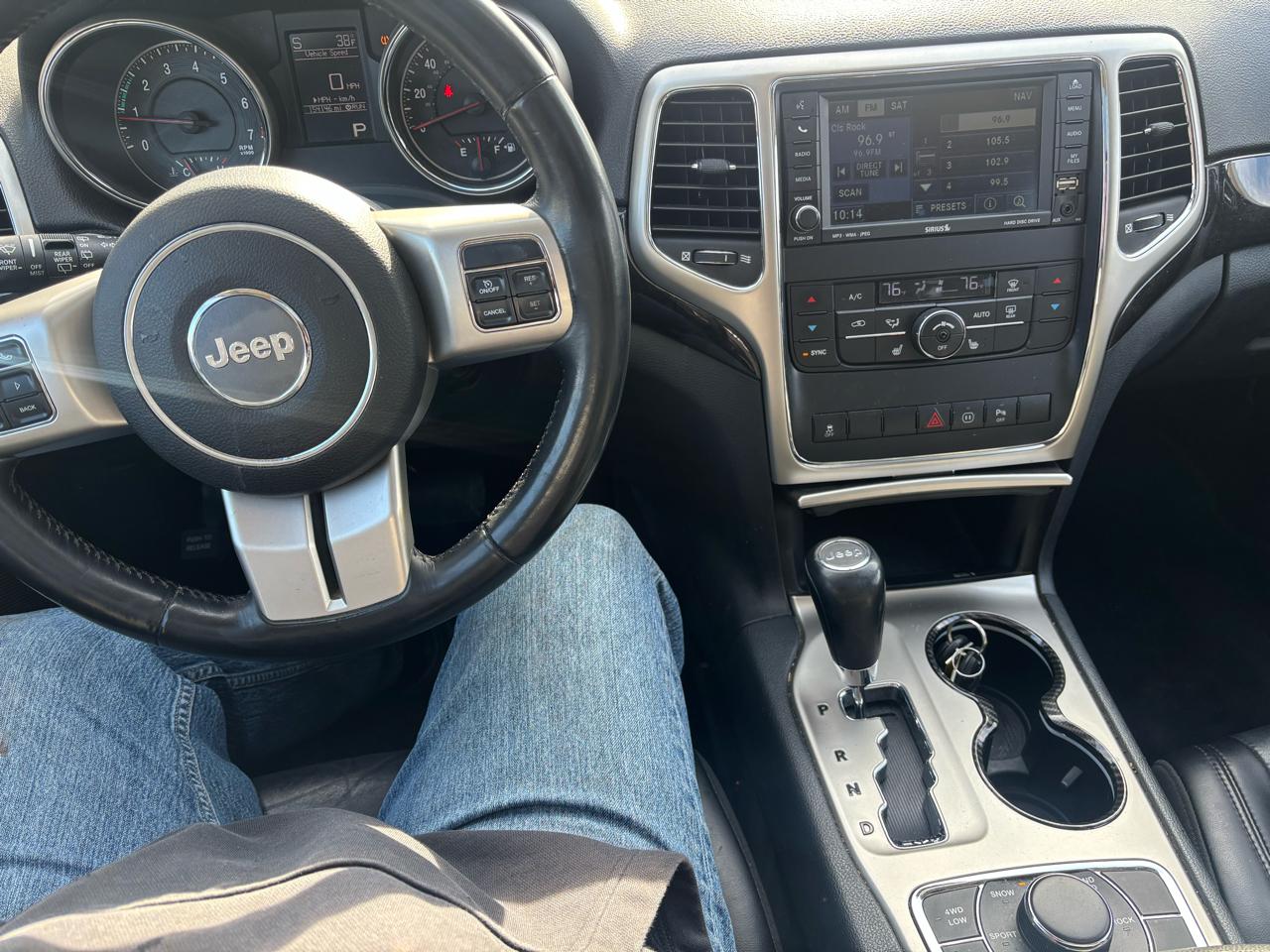 Jeep Grand Cherokee Laredo 4WD 2011