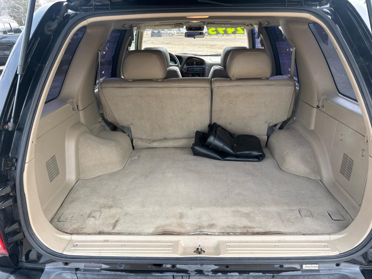 Nissan Pathfinder 2WD 4dr V6 LE 2000