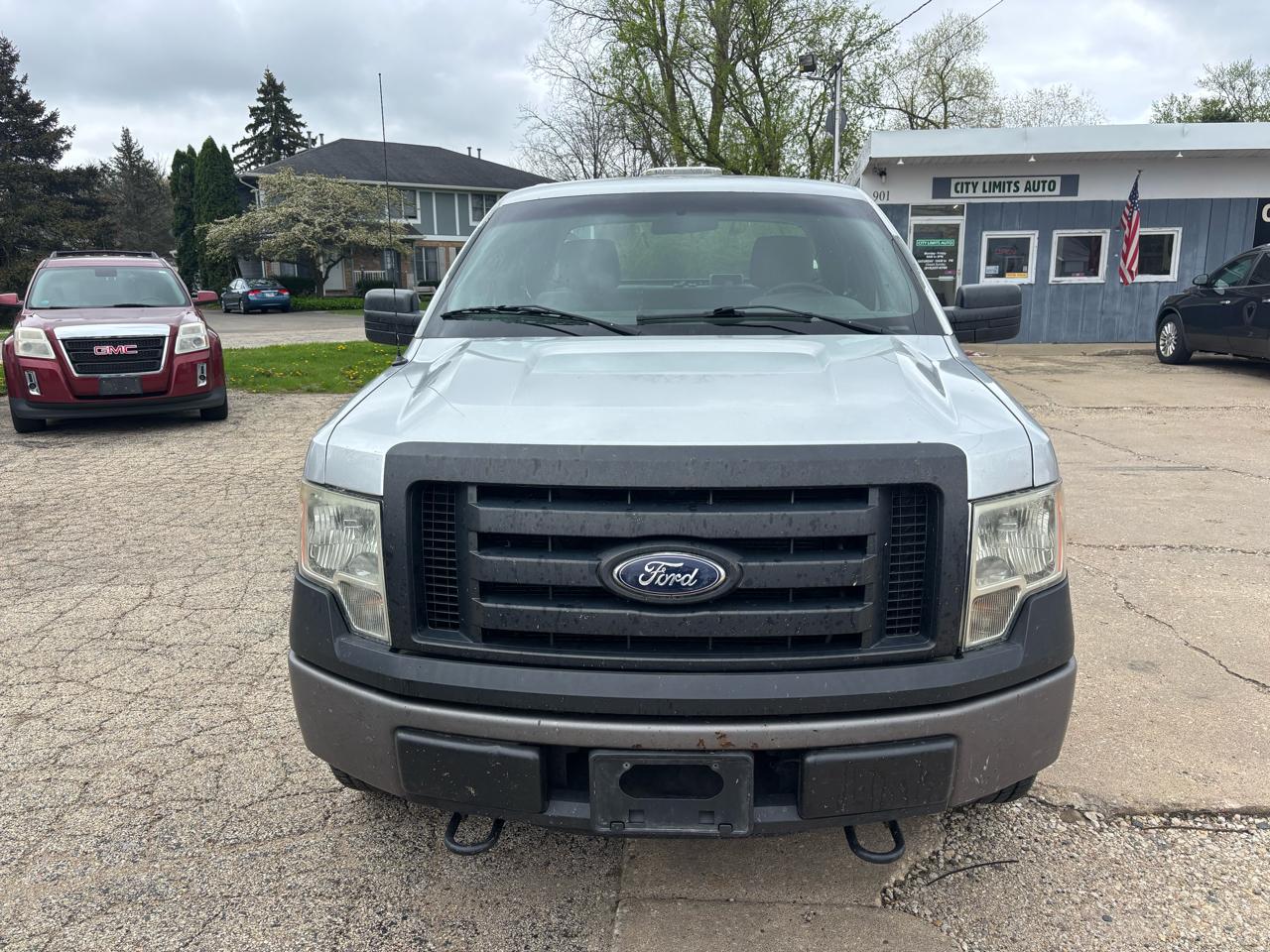 Ford F-150 XL 2WD SuperCab 6.5' Box 2012