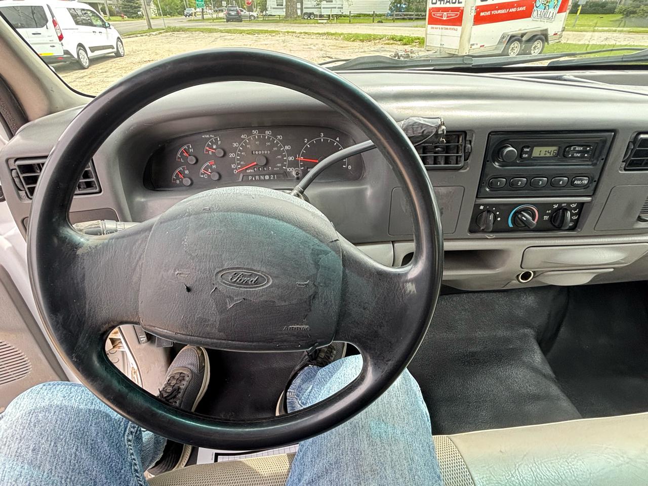 Ford F-350 SD Lariat Crew Cab Short Bed 2WD DRW 2000