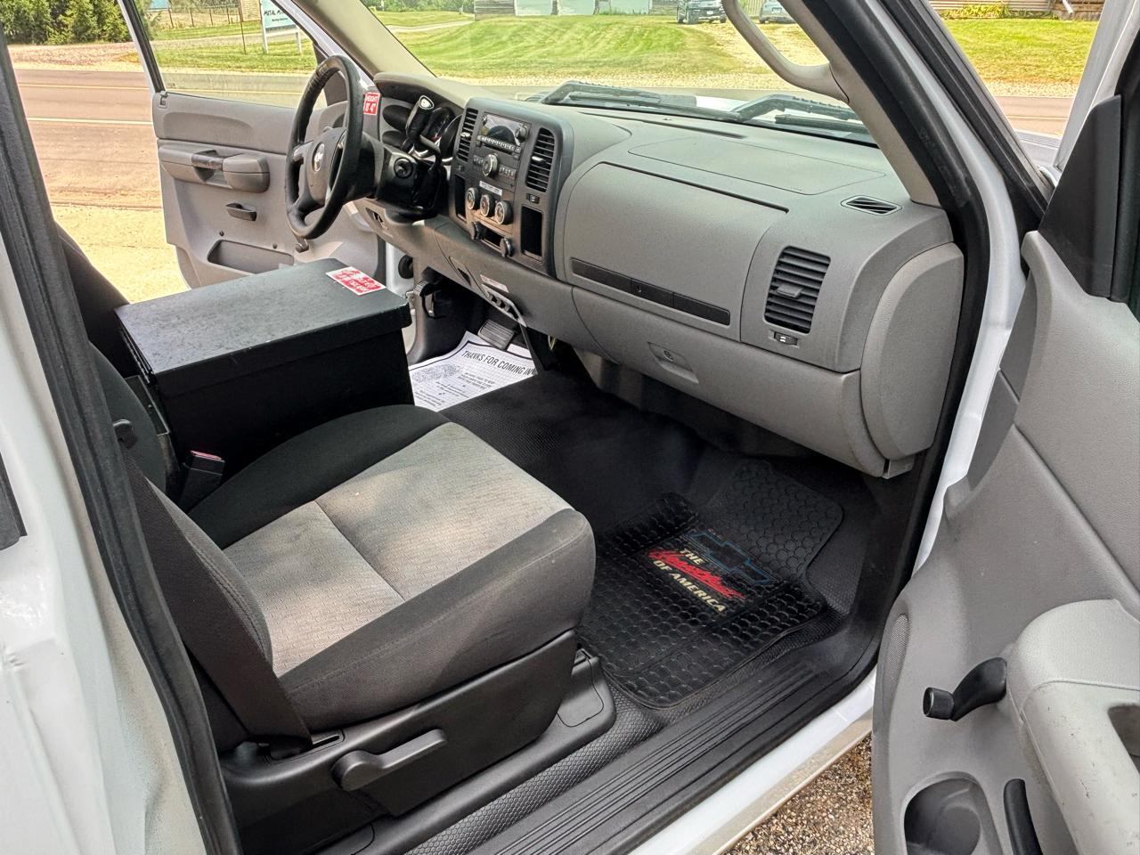 Chevrolet Silverado 3500HD Regular Cab 2WD 2008