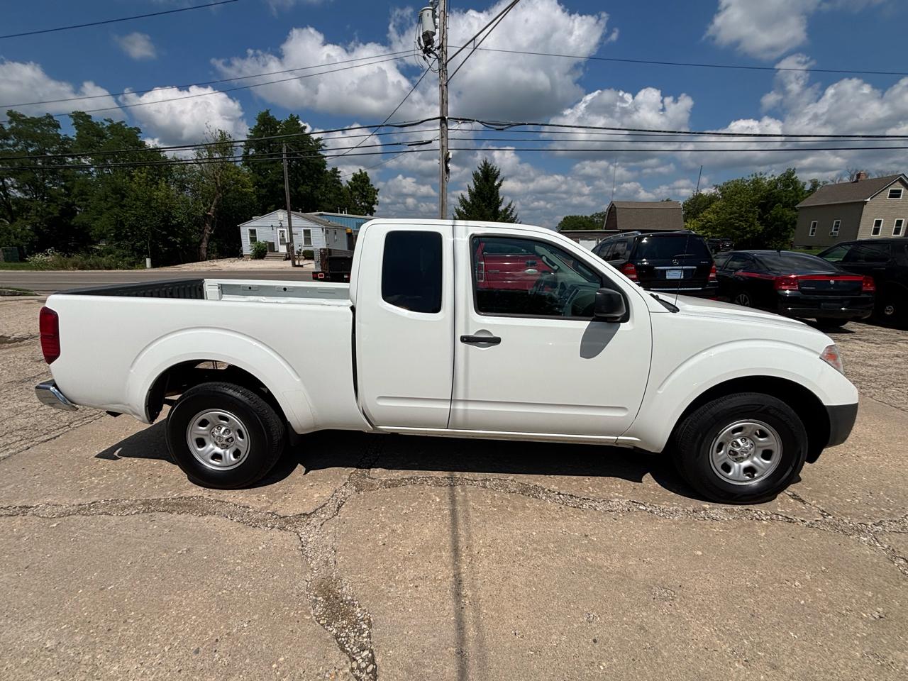 Nissan Frontier 2WD King Cab I4 Auto SV 2014