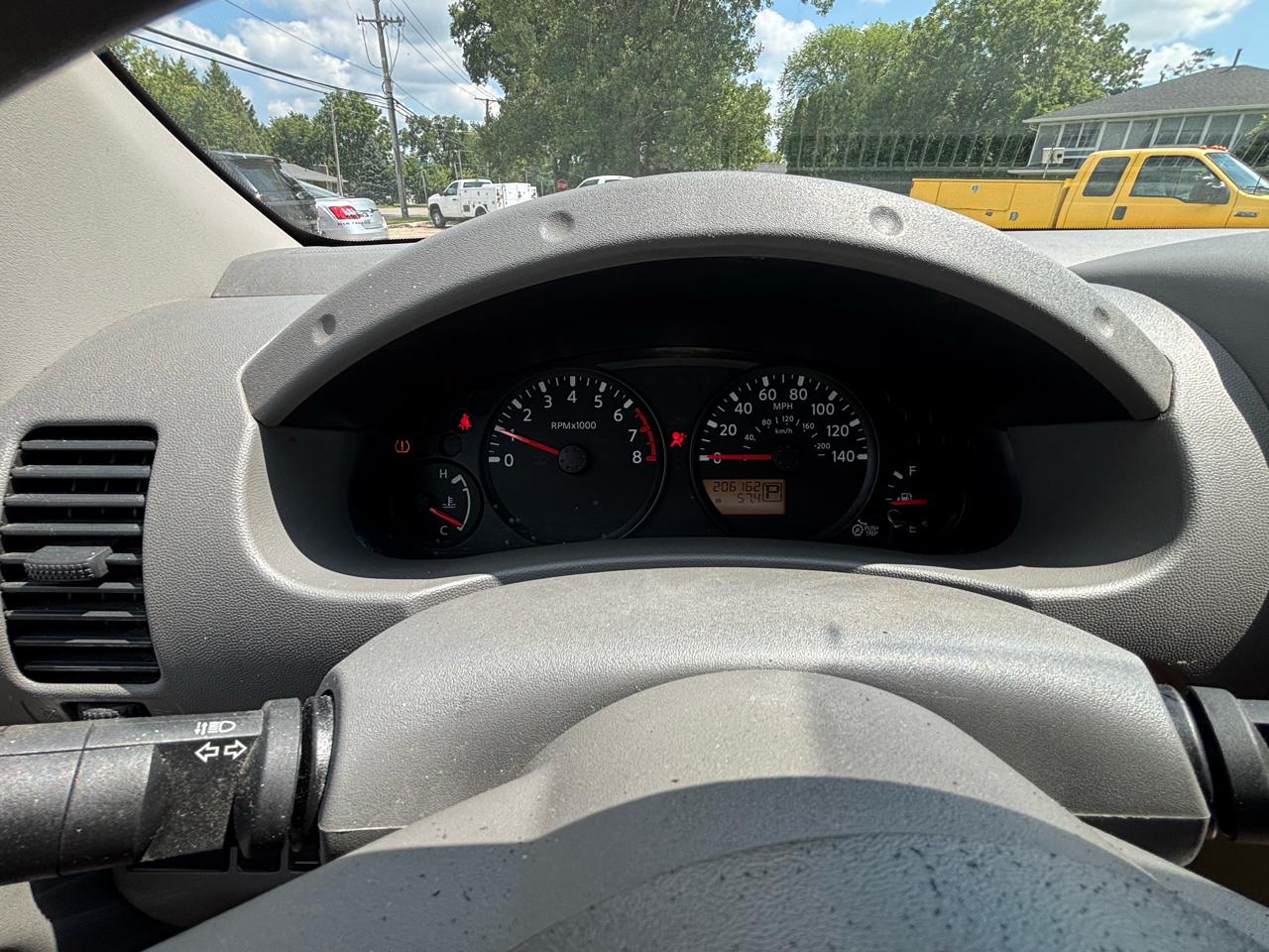Nissan Frontier 2WD King Cab I4 Auto SV 2014