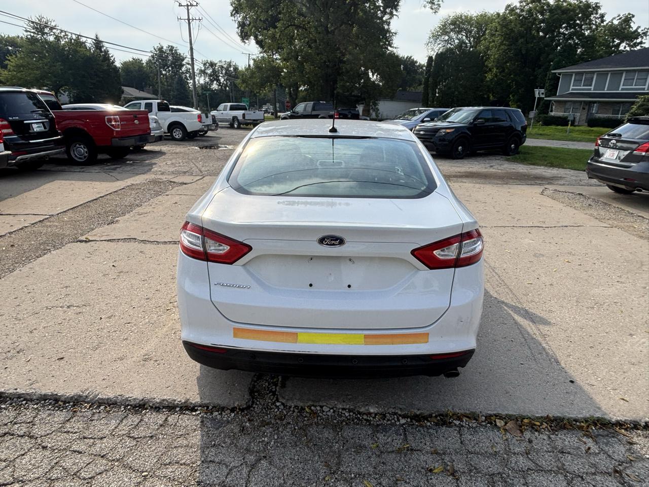 Ford Fusion S 2014