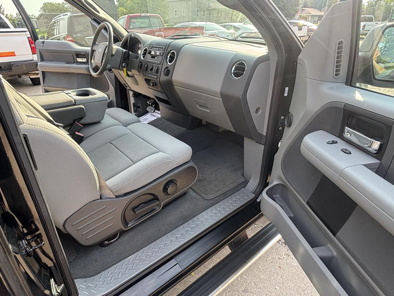 Ford F-150 XLT 6.5-ft. Bed 4WD 2005