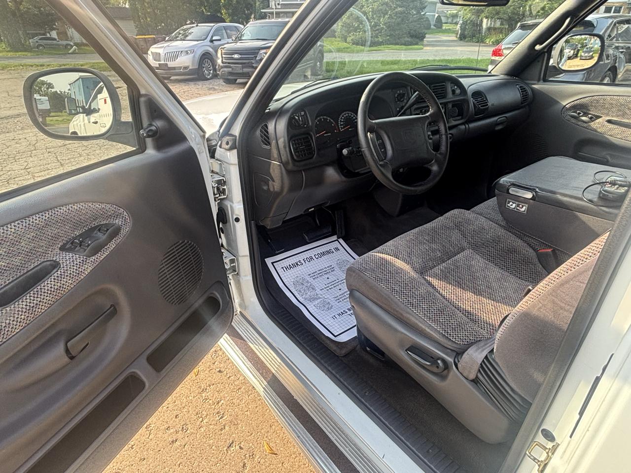 Dodge Ram 1500 Quad Cab Short Bed 2WD 1999