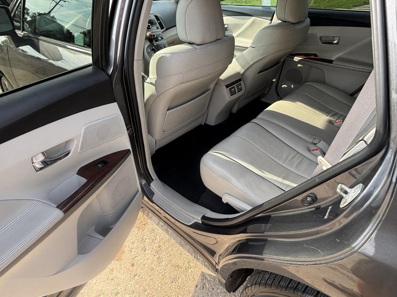 Toyota Venza 4dr Wgn V6 AWD 2009
