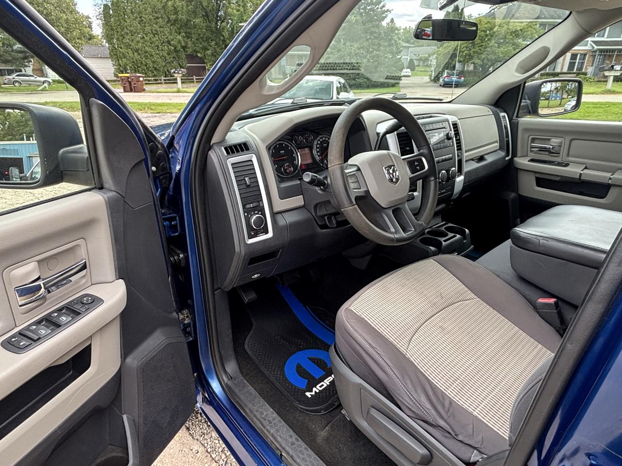 Dodge Ram 1500 SLT Crew Cab 4WD 2009