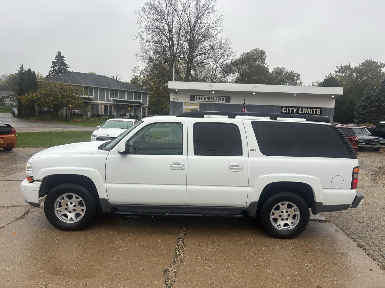 Chevrolet Suburban 1500 4WD 2005