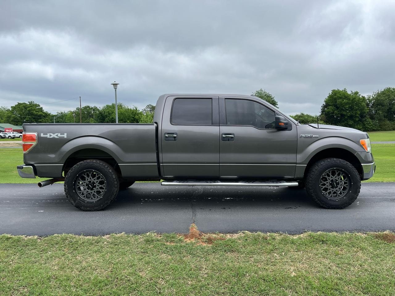 Ford F-150 4WD SuperCrew 145" XLT 2013