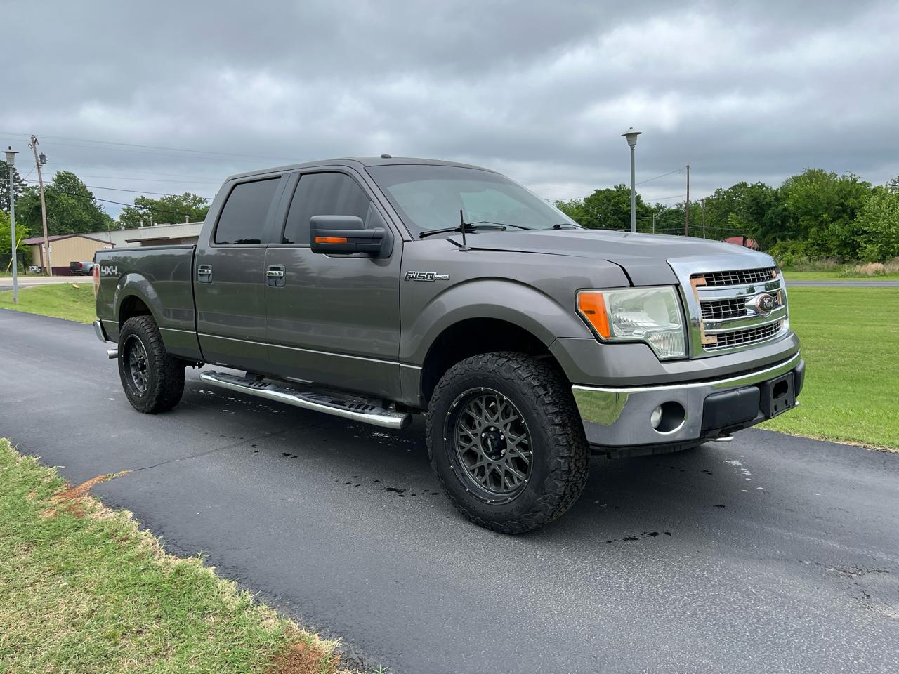 Ford F-150 4WD SuperCrew 145" XLT 2013